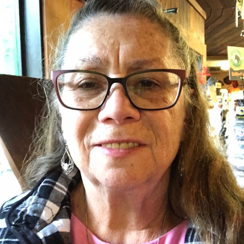 Meet your Posher, Pamela